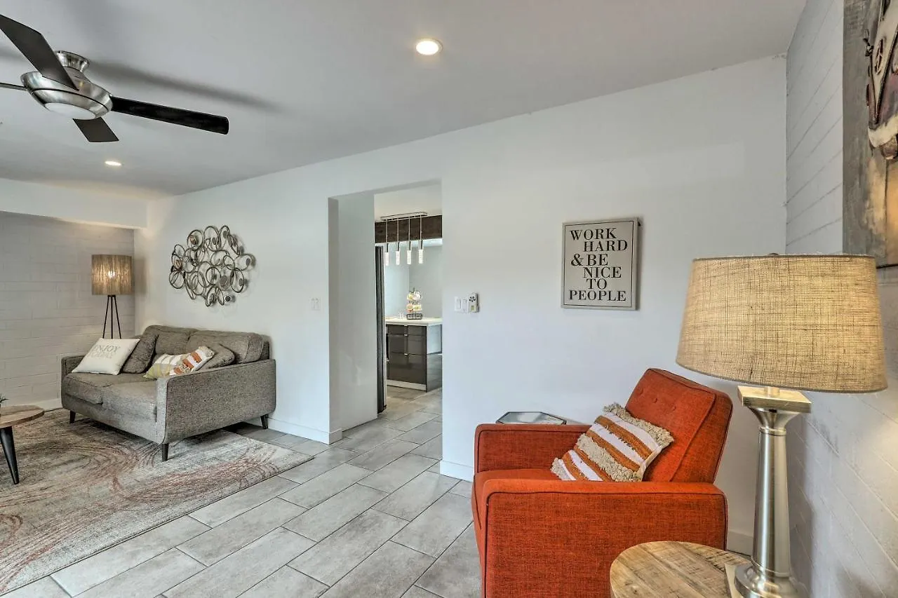 Дом отдыха Chic Scottsdale Home With Balcony, Walk To Old Town! США