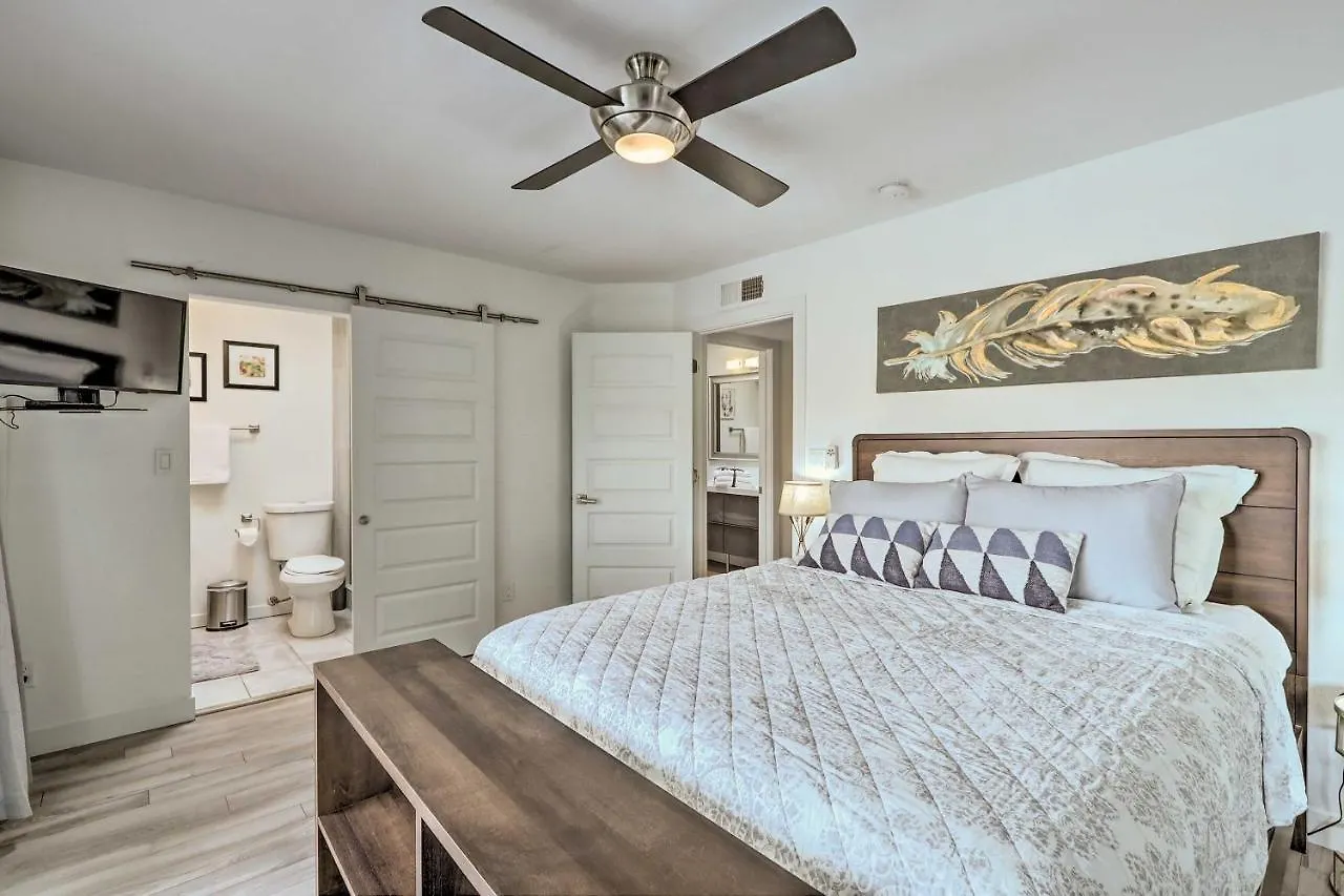 Chic Scottsdale Home With Balcony, Walk To Old Town!