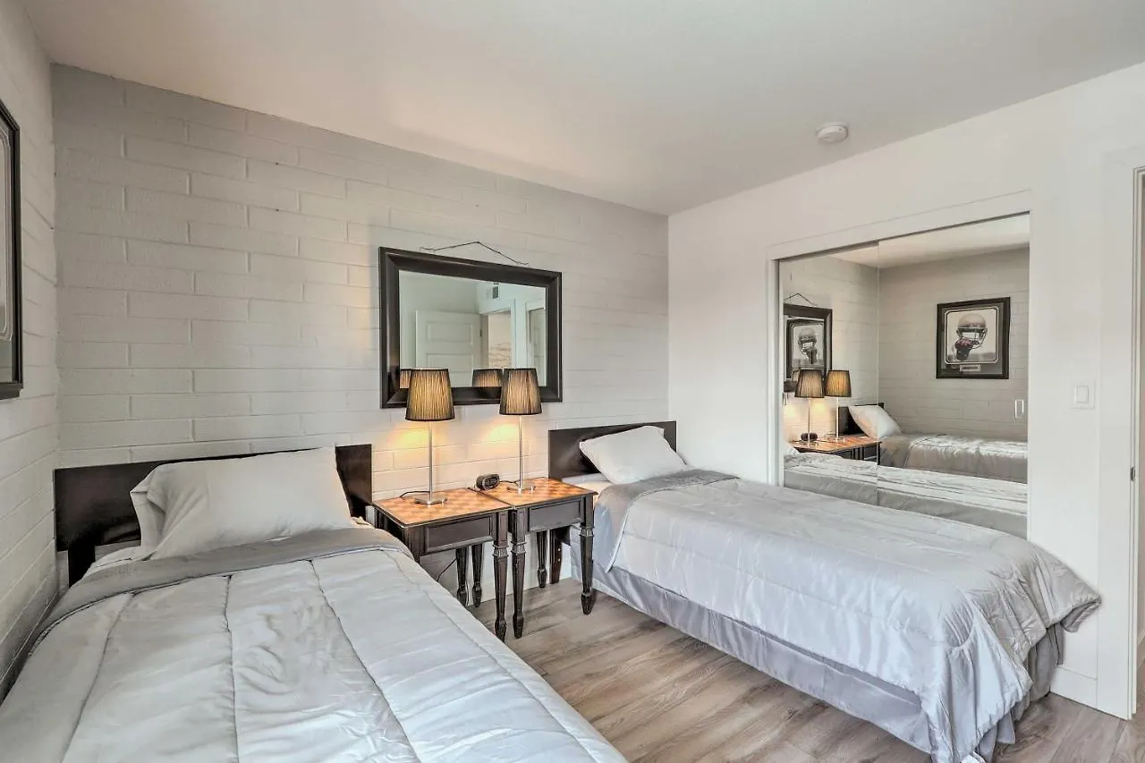 Chic Scottsdale Home With Balcony, Walk To Old Town!